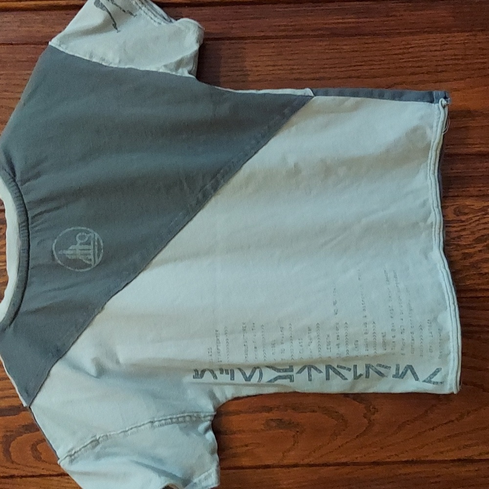 Kids Gray Graphic T-Shirt - Picture 2 of 3